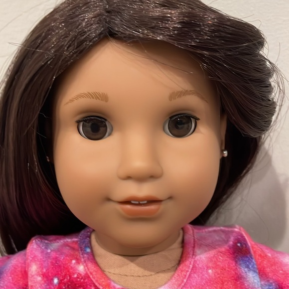 American Girl Doll of the year 2018 - Picture 2 of 5
